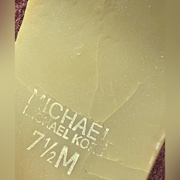 Michael Kors High Heals Burgundy Size 7.5 M - Picture 3 of 3